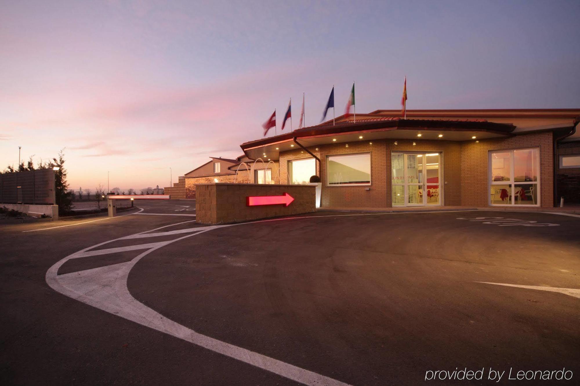 Motel Autosole Vip Castelnuovo Scrivia Εξωτερικό φωτογραφία